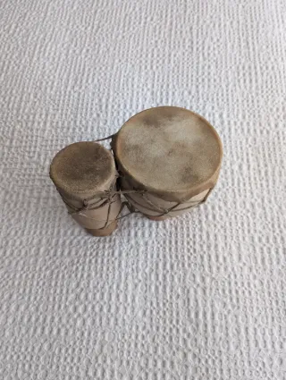 Tambor africano artesanal