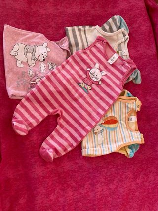 Pigiama in felpa Winnie Pooh con bretelle per neonati 1-3M