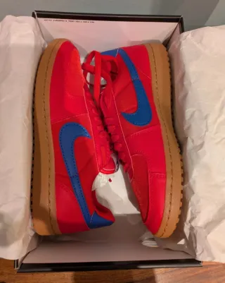 Nike Rojos y Azules Talla 37.5