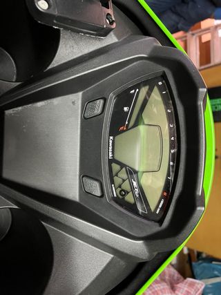 Moto de agua Kawasaki stx 160x verde y negra