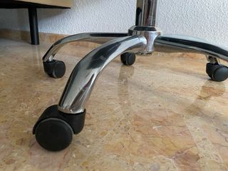 Silla de oficina con respaldo de malla