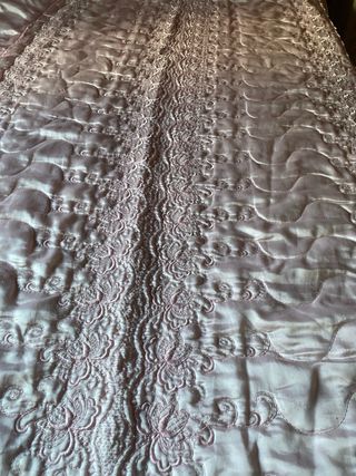 Colcha rosa satinada 90