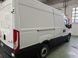 Iveco Daily 2.3 150cv L3H2 2015