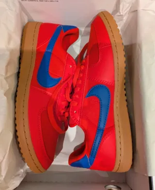 Nike Zapatillas Rojas y Azules Goma Marrón