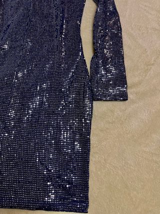 Vestido azul brillante manga larga