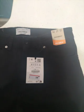 Pantalones vaqueros negros skinny Pull&Bear