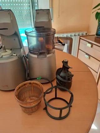 Piezas Extractor de Zumo IMETEC SuccoVivo