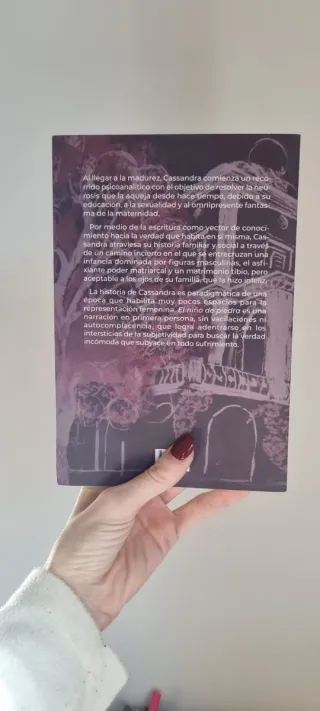 El niño de piedra: Una neurosis femenina