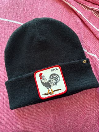 Gorro Goorin Bros Negro con parche de gallo