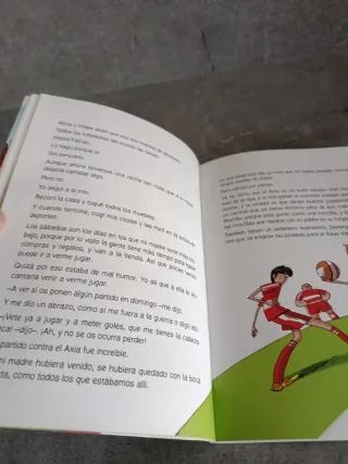 Los Futbolísimos 1: El misterio de los árbitros...