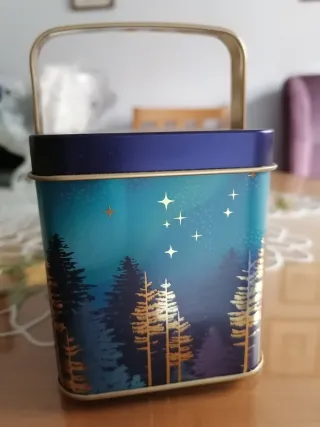 Caja metálica Yves Rocher