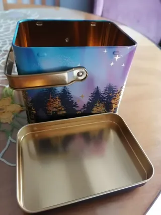 Caja metálica Yves Rocher