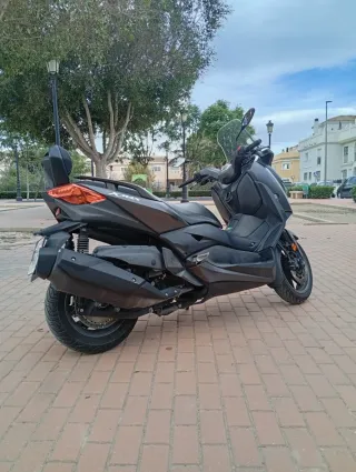 Yamaha XMAX 400 ABS