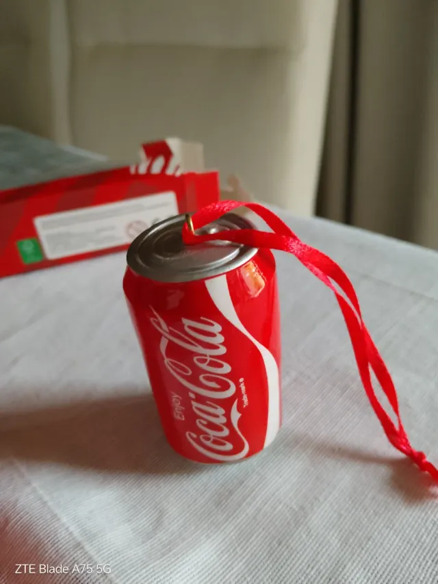 Camión Coca-Cola Juguete + Lata Regalo