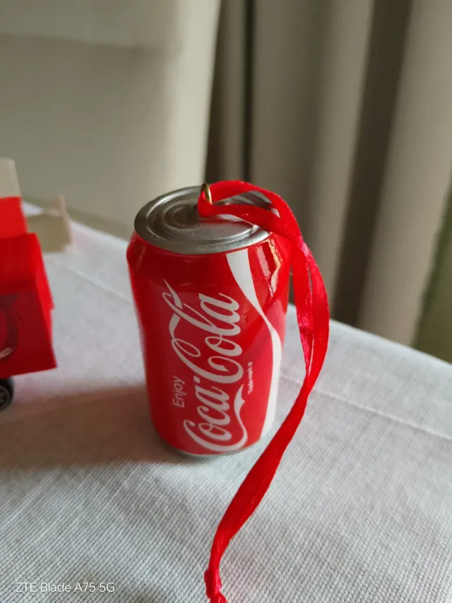 Camión Coca-Cola Juguete + Lata Regalo
