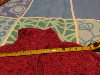 Chaqueta de lana rosa pink y negra