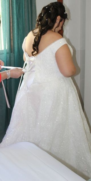 Vestido de Novia Hetti + Velo