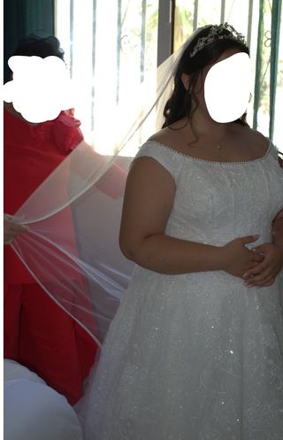 Vestido de Novia Hetti + Velo