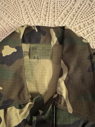 Uniforme Camuflaje Boscoso Talla 4L Nuevo