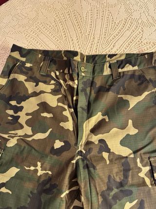 Uniforme Camuflaje Boscoso Talla 4L Nuevo