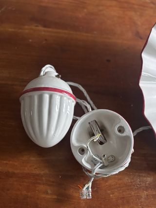 Lampadario grande in ceramica bianco e rosso