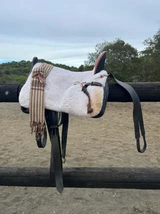 Montura caquera de borrego