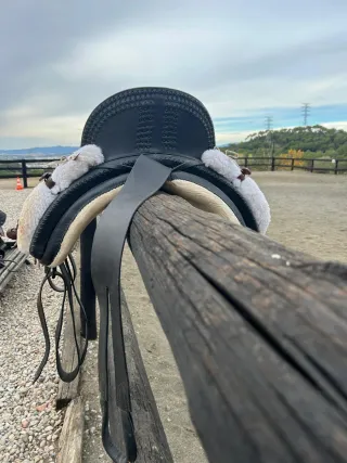 Montura caquera de borrego