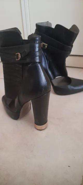 Botines Versace Collection Tacón Negro