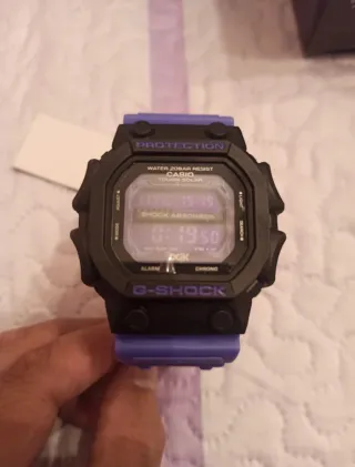 Reloj Casio G-Shock Tanqueta Negro/Morado