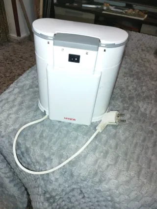 Cafetera Altic 2 tazas blanco y gris