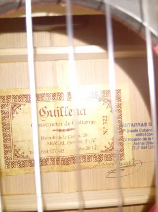 Guitarra Flamenca Roja