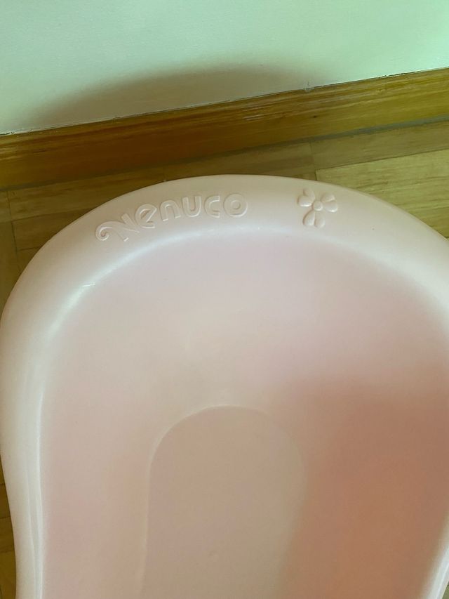 Sillita, bañera y Accesorios Nenuco Años 70/80