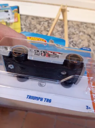 Hot Wheels Triumph TR6 sth
