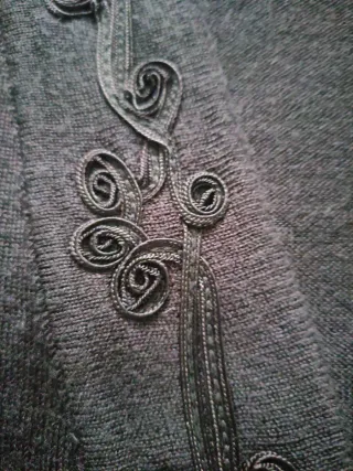 Chaqueta Cortefiel Negra Bordada