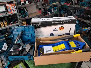 2 Cric Idraulici 4T + Pistola Impatto