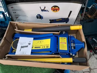 2 Cric Idraulici 4T + Pistola Impatto