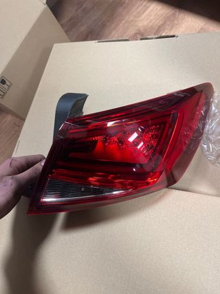 Pilotos Traseros Seat Leon Fr 2019