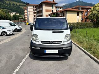 Opel Vivaro 2005