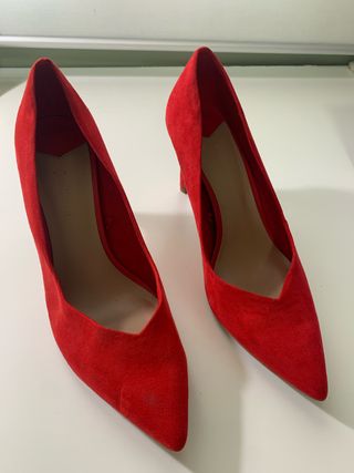 Zapatos rojos Stradivarius Talla 38