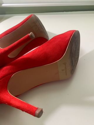 Zapatos rojos Stradivarius Talla 38