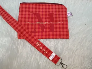 Neceser y cuelgallaves a cuadros