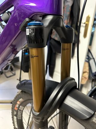 Bicicleta eléctrica enduro