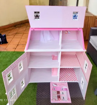 Casa de muñecas Hello Kitty