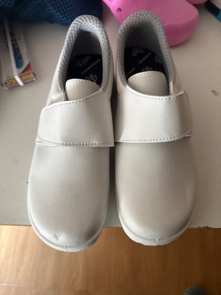 Zuecos Dian Talla 37 Blancos