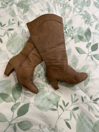 Botas caña ancha beige