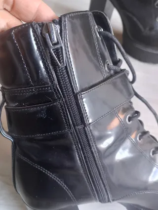 Botas altas negras con plataforma