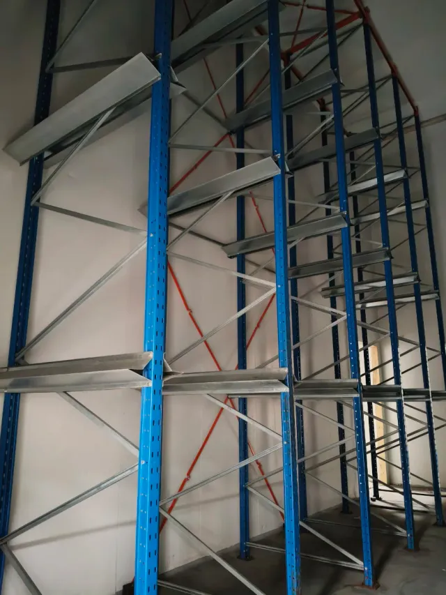 Estanterías Metálicas Mecalux