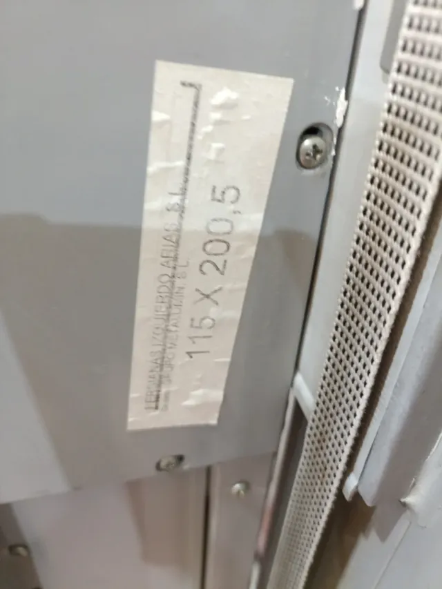 Ventana aluminio con persiana