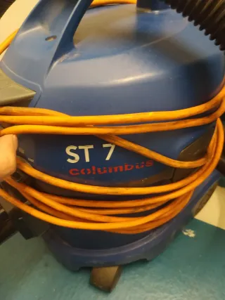 Lote aspiradoras y escaleras