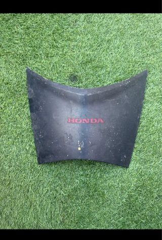 Tapa frontal Honda Dylan 125